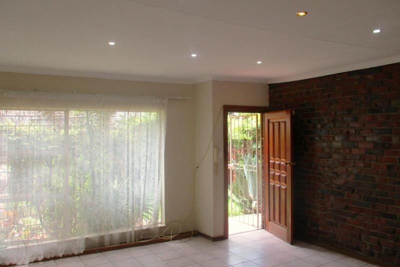 2 Bedroom Property for Sale in Pellissier Free State